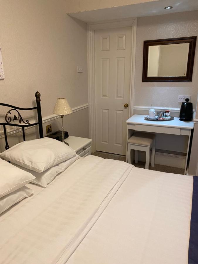 The Croft 3*